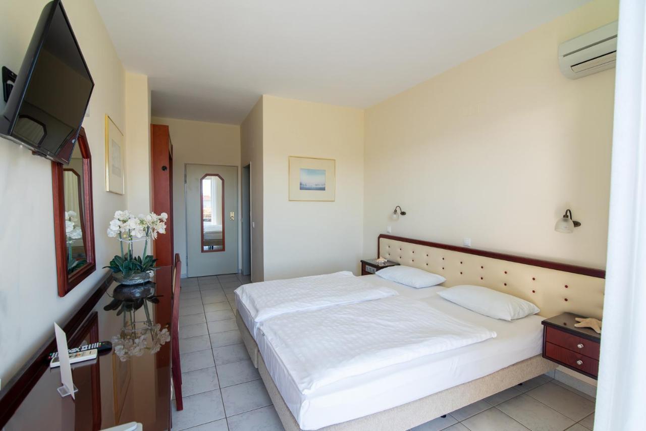 Dionisos Hotel Мітікас Екстер'єр фото